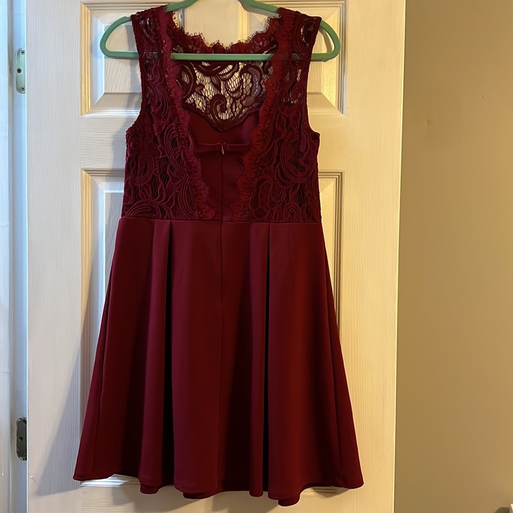 Francesca’s Dress - Picture 2 of 3